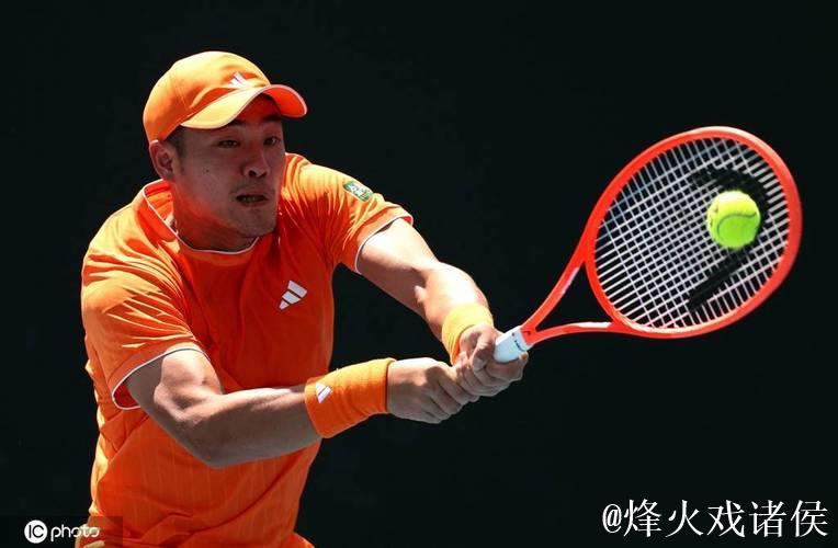 美高梅澳门网球名人赛开幕 商竣程吴易昺出战 美高梅澳门网球名人赛开幕 商竣程吴易昺出战