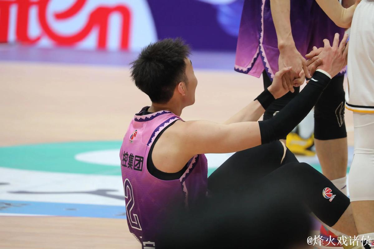 廖三宁26分中国男篮负澳大利亚 英格尔斯11分 廖三宁26分中国男篮负澳大利亚 英格尔斯11分